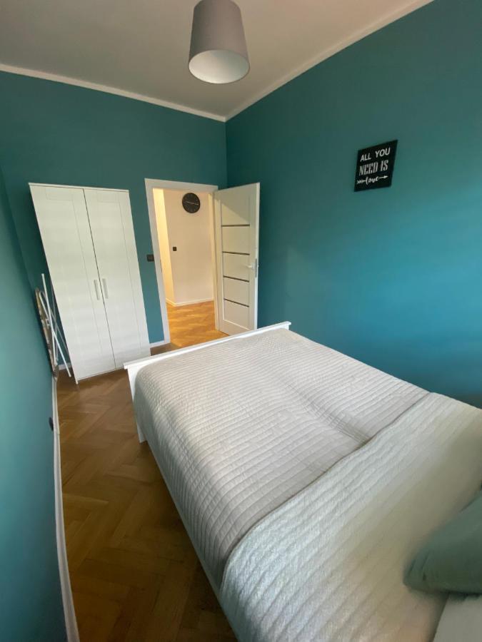 זיילונה גאורה Hostel Pod Topolami מראה חיצוני תמונה