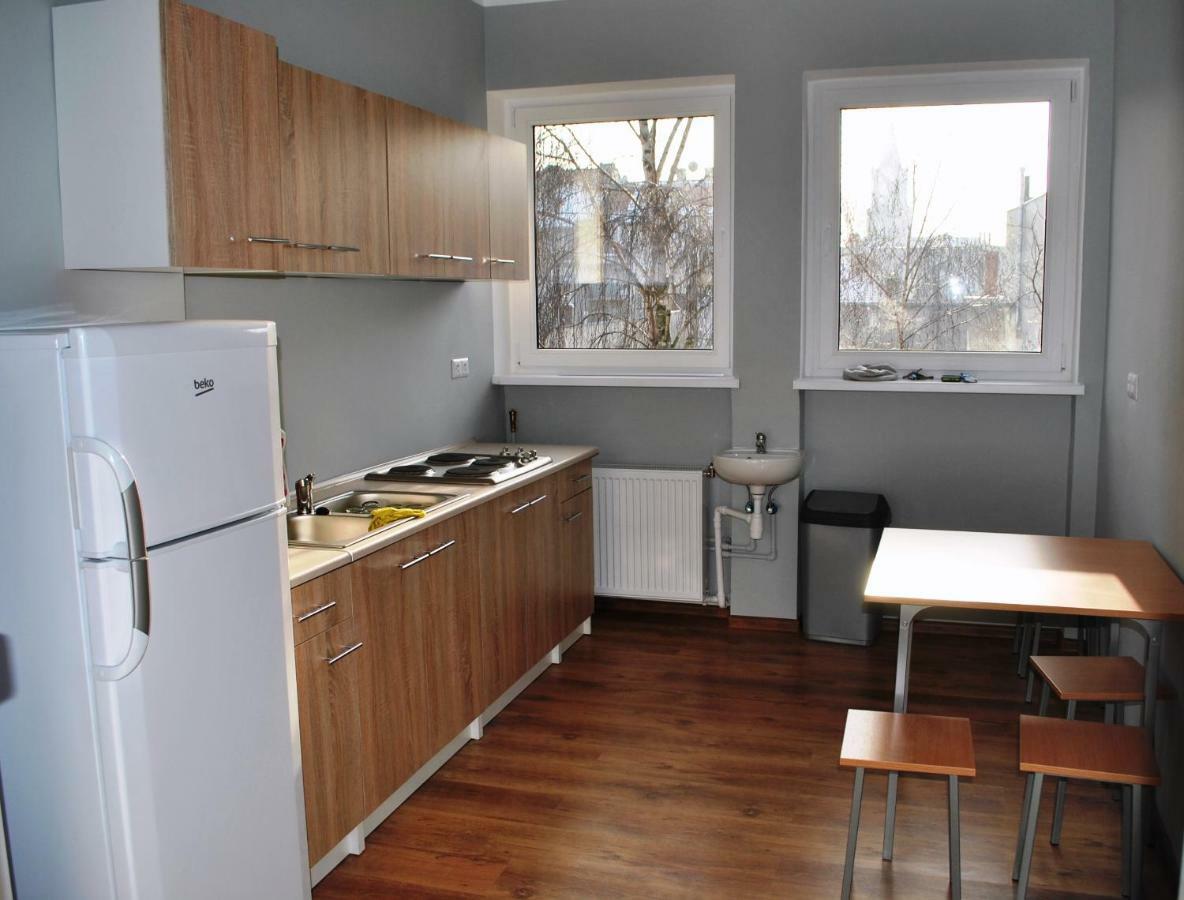 זיילונה גאורה Hostel Pod Topolami מראה חיצוני תמונה