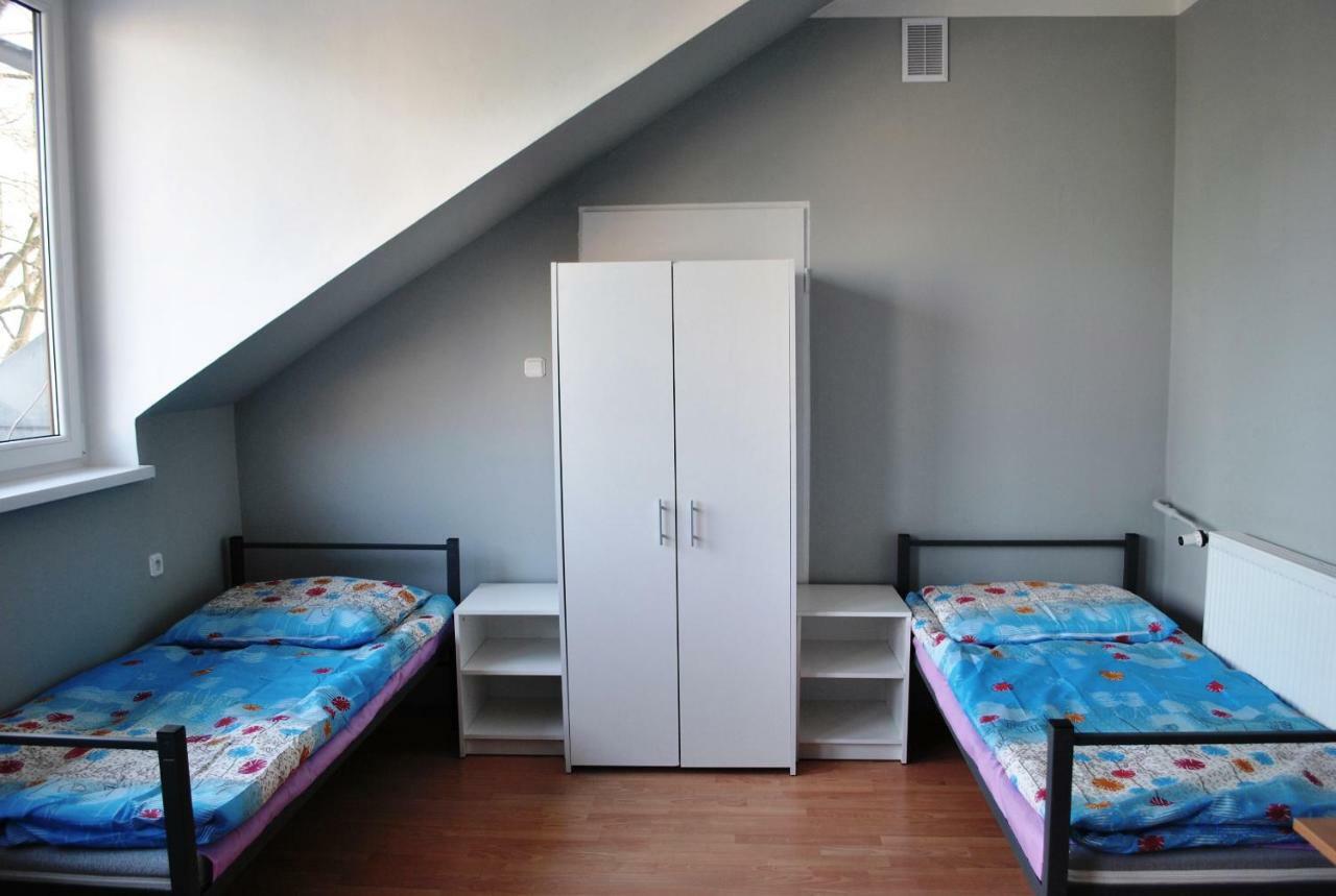 זיילונה גאורה Hostel Pod Topolami מראה חיצוני תמונה