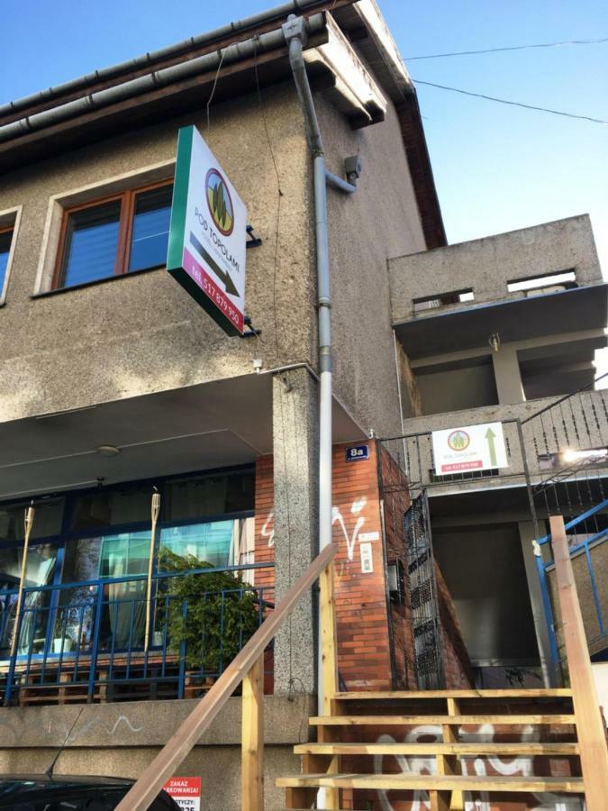 זיילונה גאורה Hostel Pod Topolami מראה חיצוני תמונה